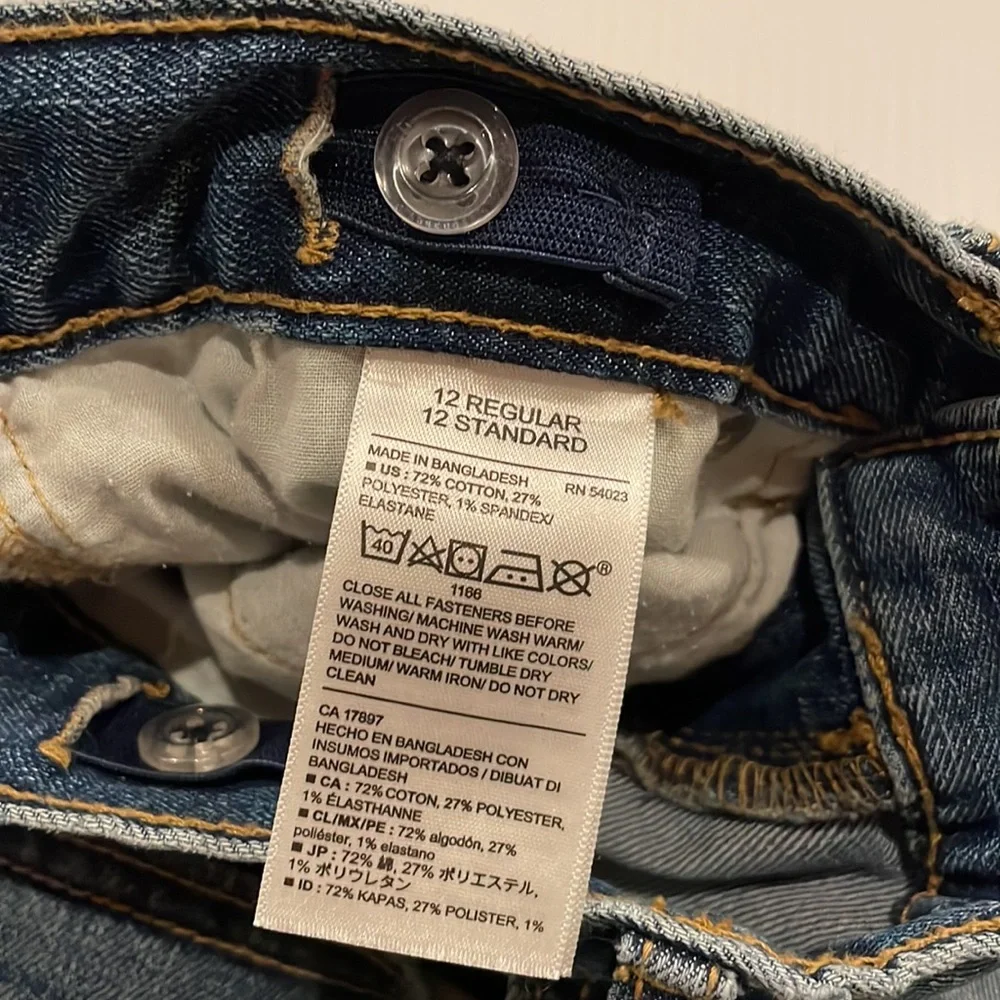 Old Navy slim blue jeans. Girls size 12